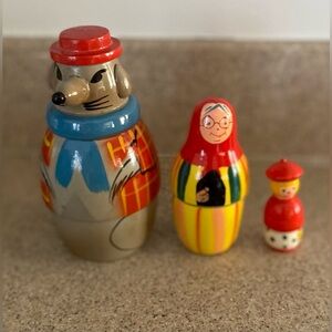 VINTAGE NESTLING GROUP OF 3 Big mouse, medium size older lady & small young kid